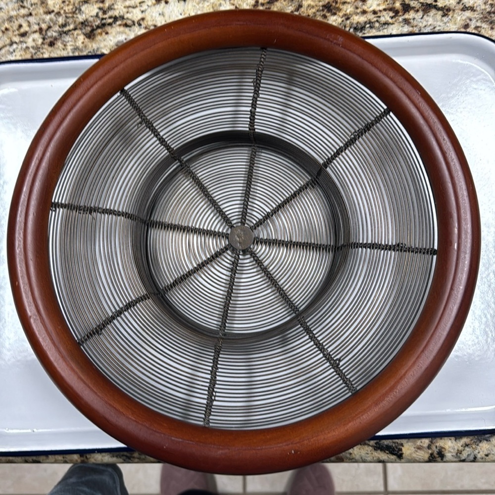 Round Wire & Wood Flat Basket